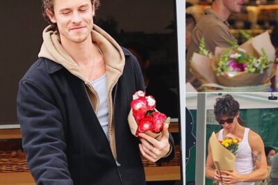 Shawn Mendes Spotted Buying the Same Flowers Again and Again in Los Angeles