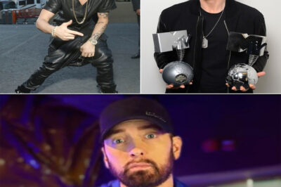 Eminem has reportedly invited Justin Bieber to stay with him, hoping to “talk him into therapy” before things get worse. “He’s worried he’s going to end up in bad trouble,” sources claim, hinting at concerns over Bieber’s recent behavior. The rap icon is said to be stepping up as a mentor, blending tough love with genuine concern, even as fans speculate about what prompted the unusual intervention. Social media is buzzing with reactions — some praising Eminem’s loyalty, others questioning the ethics of celebrity guidance. Behind the headlines, insiders describe private conversations filled with frank confessions, laughter, and moments of tension. For once, the drama isn’t on stage or on Instagram — it’s personal, urgent, and very real.