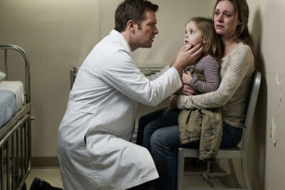 She Rushed Her Feverish 3-Year-Old Daughter to the Hospital — and There She Met the Man She Thought She Had Lost Forever, the Father Who Never Knew His Child Existed