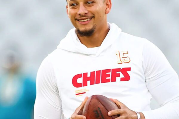 Patrick Mahomes Signs $504 Million Contract—Biggest in NFL’s His...